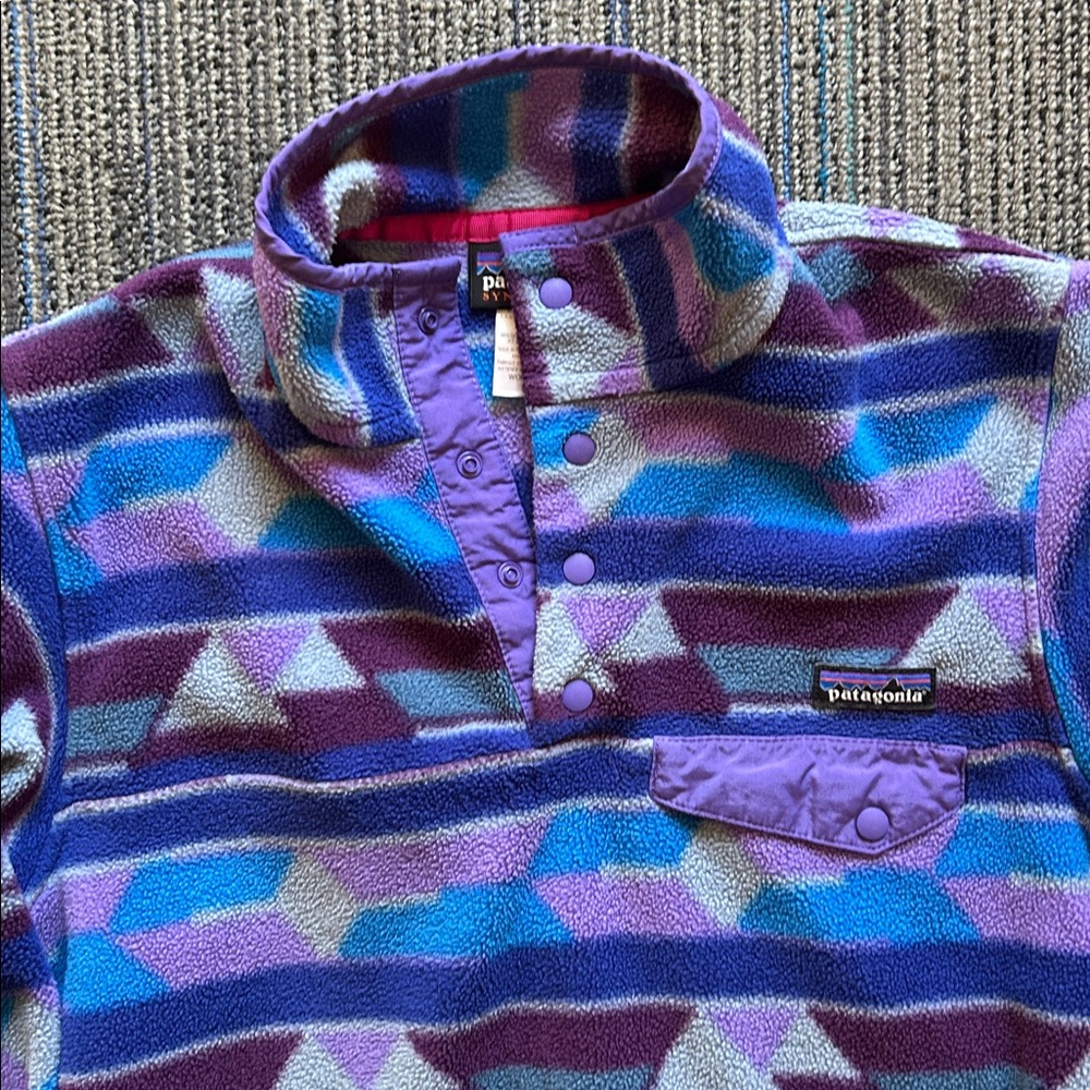 Patagonia Women’s’ Cozy Multicolor Geometric 3/4 snap Fleece Pullover - EUC! - Picture 3 of 4